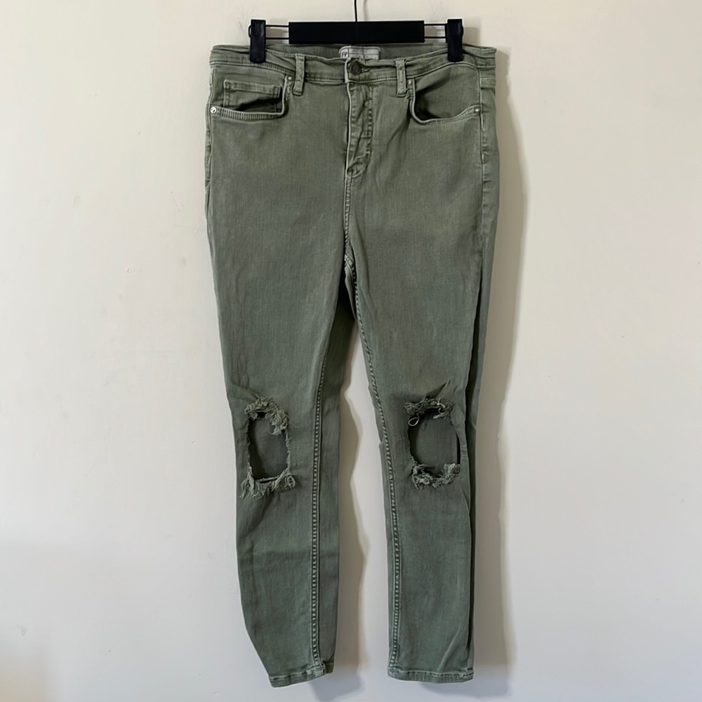 Free People Moss High Rise Distressed Busted Knee Skinny Jeans Size 31 - Picture 3 of 12